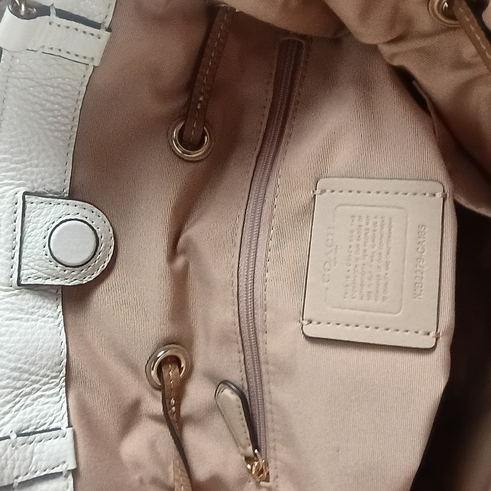 Coach  Andy Tote W/Horse & Carriage Logo With Pebbled Leather In Chalk NWT - Picture 13 of 14